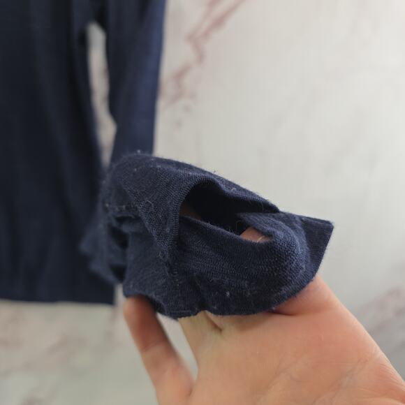 Athleta Shirt Womens Medium Navy Blue Merino Wool Baselayer Thumb Holes - Picture 8 of 11
